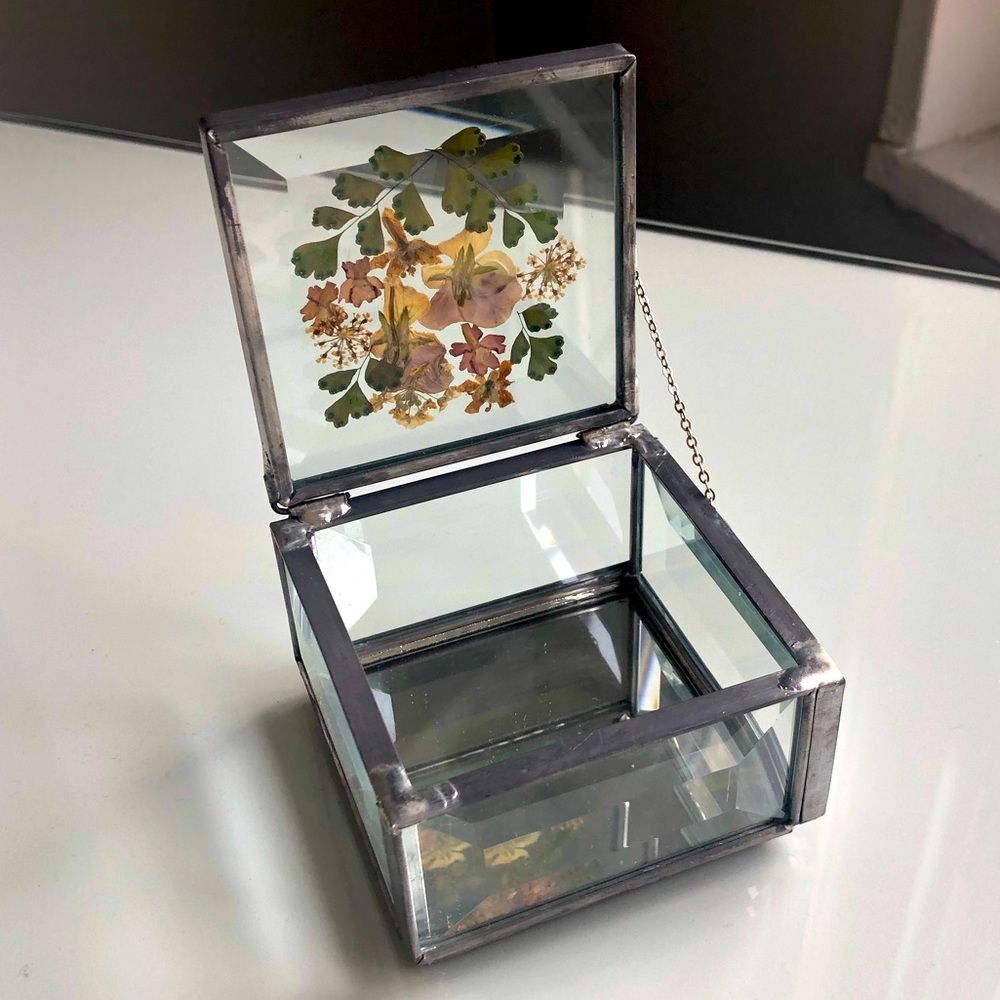 Beautiful Jewelry/Trinket Box